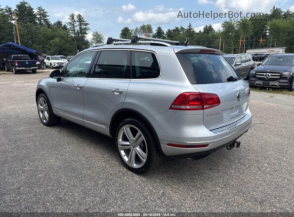 WVGGF7BP8HD001557 2017 VOLKSWAGEN TOUAREG Silver Задня ліва чверть