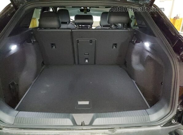 WVGGNPE29MP064713 2021 VOLKSWAGEN ID.4 Black 