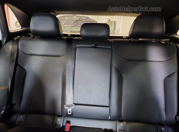 WVGGNPE29NP061084 2022 VOLKSWAGEN ID.4 White Vista de los asientos traseros
