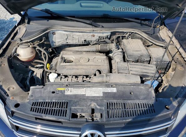 WVGHV7AX6HK033198 2017 VOLKSWAGEN TIGUAN Blue Սալոնի հետևի տեսք