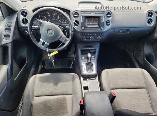 WVGJV7AX2GW594801 2016 VOLKSWAGEN TIGUAN White Vista del salpicadero