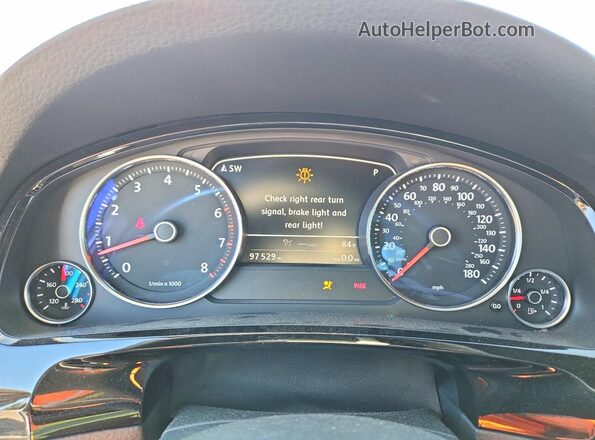 WVGRF7BP2HD006309 2017 VOLKSWAGEN TOUAREG Silver Սարքավորումների վահանակի տեսք