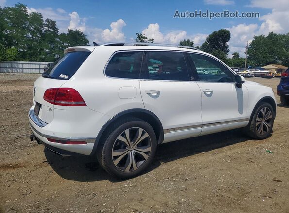 WVGRF7BP4HD004299 2017 VOLKSWAGEN TOUAREG White Հետևի աջ
