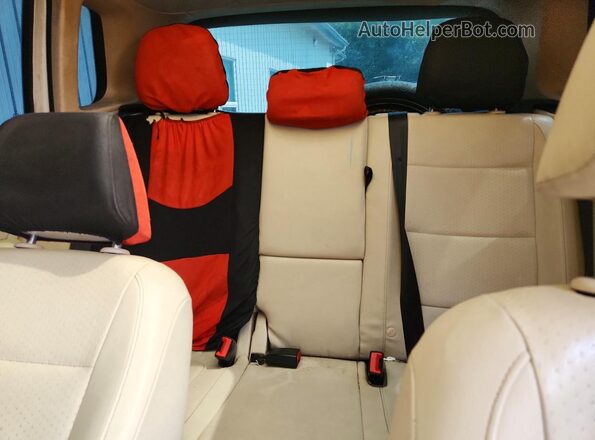 WVGSV7AX4HW503131 2017 VOLKSWAGEN TIGUAN White Rear seats view