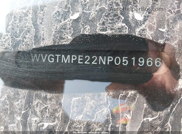 WVGTMPE22NP051966 2022 VOLKSWAGEN ID.4 Gray Вид підкапотного простору