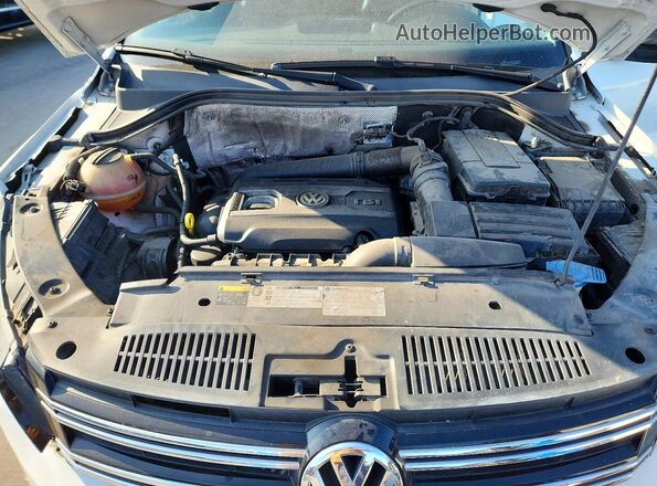 WVGTV7AX0HW508749 2017 VOLKSWAGEN TIGUAN White Вид підкапотного простору