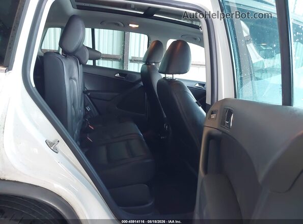 WVGTV7AX4HW507023 2017 VOLKSWAGEN TIGUAN White VIN კოდის სტიკერის ხედი
