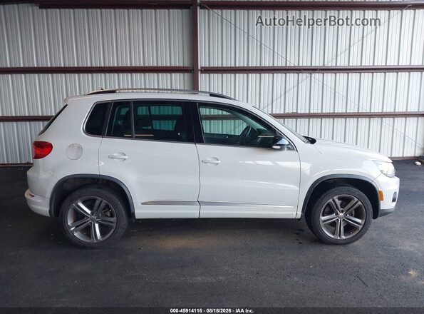 WVGTV7AX4HW507023 2017 VOLKSWAGEN TIGUAN White უკანა სალონის ხედი