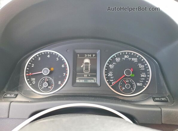 WVGTV7AX7HK007929 2017 VOLKSWAGEN TIGUAN White Widok zestawu wskaźników