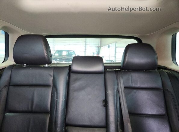 WVGTV7AX7HK019420 2017 VOLKSWAGEN TIGUAN Silver უკანა სავარძლების ხედი