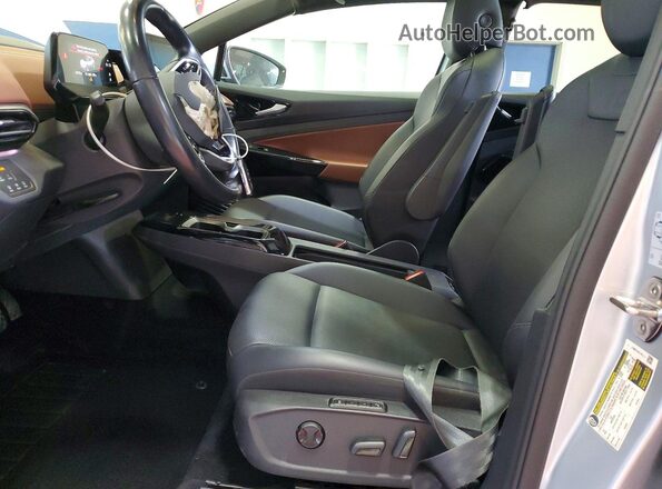 WVGUNPE25MP058930 2021 VOLKSWAGEN ID.4 Silver Front interior view