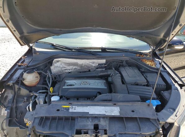 WVGUV7AX7HK023004 2017 VOLKSWAGEN TIGUAN Black Вид задньої частини салону