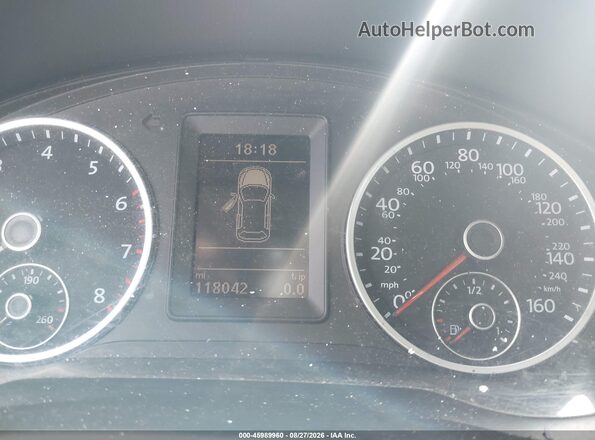 WVGUV7AX7HW507635 2017 VOLKSWAGEN TIGUAN Silver Widok tylnych siedzeń