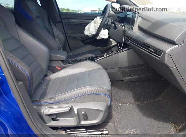 WVWEB7CD0RW231823 2024 VOLKSWAGEN GOLF Blue Front interior view