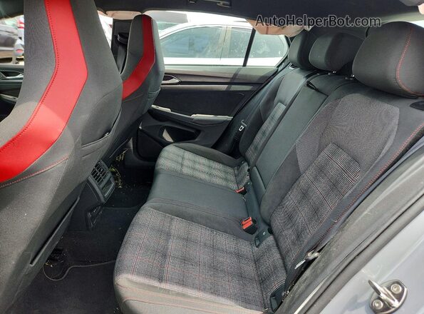 WVWLE7CD0TW225445 2026 VOLKSWAGEN GTI Gray Widok tylnych siedzeń