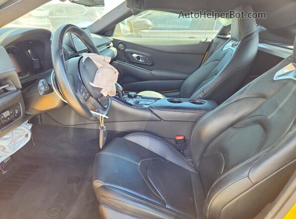WZ1DB0C04MW037306 2021 TOYOTA GR Gold წინა სალონის ხედი