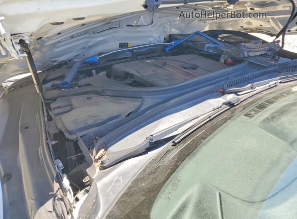 WZ1DB2C02MW039261 2021 TOYOTA GR White უკანა სალონის ხედი