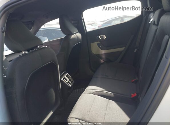 YSMED3KA6PL115426 2023 POLESTAR 2 Белый 