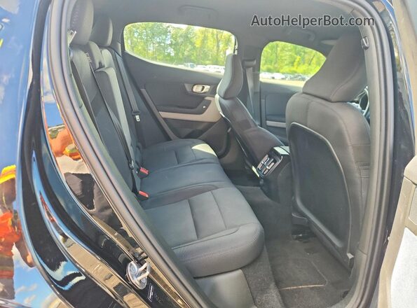 YSMED3KA7PL158723 2023 POLESTAR 2 Черный 