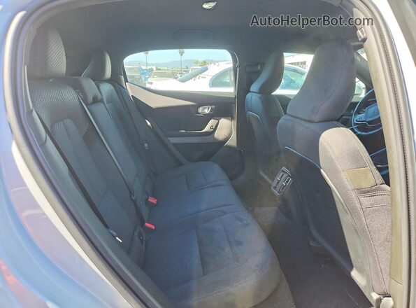 YSMEG3KA0PL154262 2023 POLESTAR 2 Silver უკანა სავარძლების ხედი