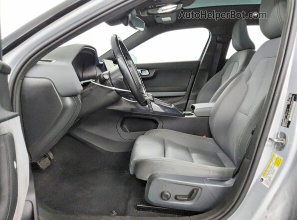 YSMEG3KA3PL129808 2023 POLESTAR 2 Белый Вид салона спереди
