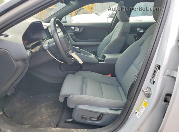 YSMEG3KA8PL115614 2023 POLESTAR 2 White წინა სალონის ხედი