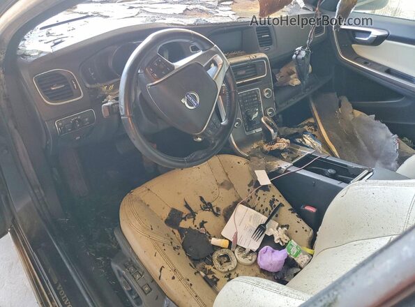 YV126MFK8G2392838 2016 VOLVO S60 Черный Вид панели приборов