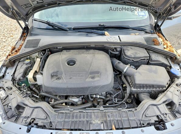 YV126MFL8H2438906 2017 VOLVO S60 Gray Vista interior trasera