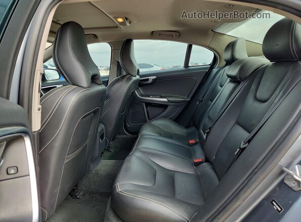 YV126MFL8H2438906 2017 VOLVO S60 Gray Vista de los asientos traseros