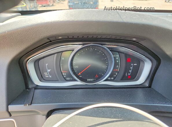 YV126MFLXJ2450612 2018 VOLVO S60 Silver Instrument cluster view