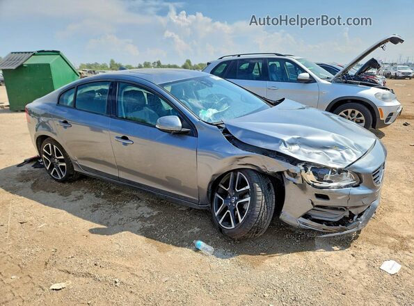 YV126MFLXJ2450612 2018 VOLVO S60 Silver Front right