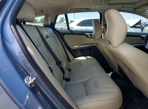 YV140MEM2H1369124 2017 VOLVO V60 Blue Vista de los asientos traseros