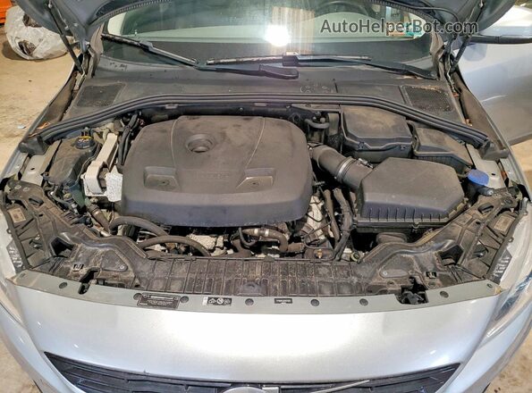 YV140MTL0H2421239 2017 VOLVO S60 Silver Vista interior trasera