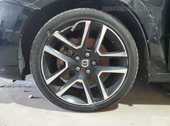 YV140MTL0J2455932 2018 VOLVO S60 Black Սալոնի 360 աստիճան տեսք