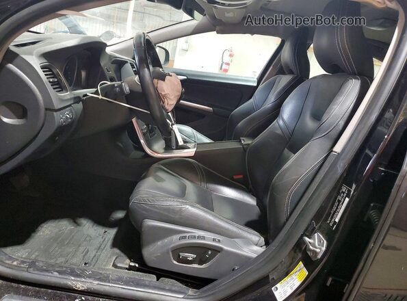 YV140MTL0J2455932 2018 VOLVO S60 Black Սալոնի դիմացի տեսք