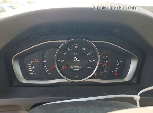 YV140MTL0J2462475 2018 VOLVO S60 Silver Вид щитка приладів