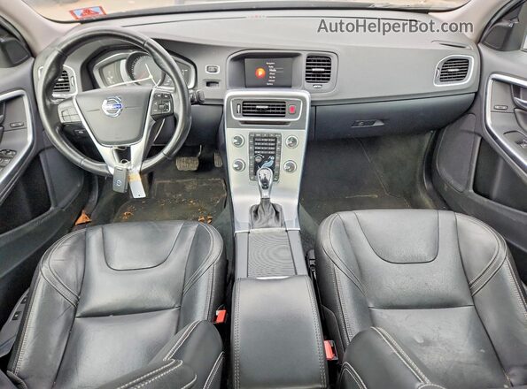 YV140MTL7J2462229 2018 VOLVO S60 Black Вид панелі приладів