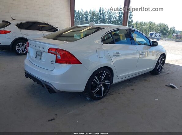 YV149MTS2H2420378 2017 VOLVO S60 Белый Задняя правая четверть