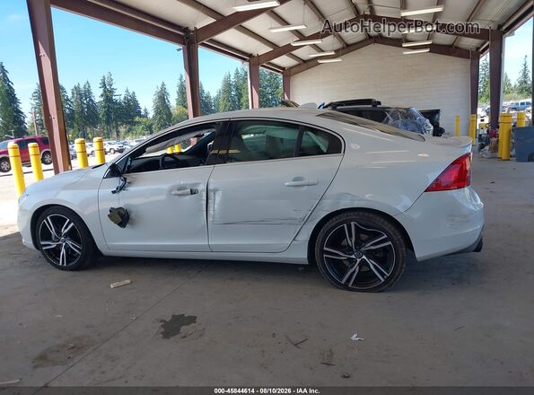 YV149MTS2H2420378 2017 VOLVO S60 Белый Панорамный вид салона 360°
