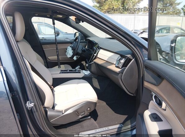 YV4062PE0T1478085 2026 VOLVO XC90 Синий Вид салона спереди