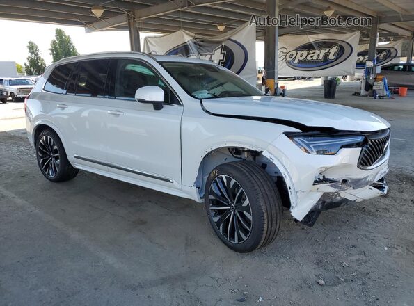YV4062PE2T1520515 2026 VOLVO XC90 White Vista interior de 360 grados