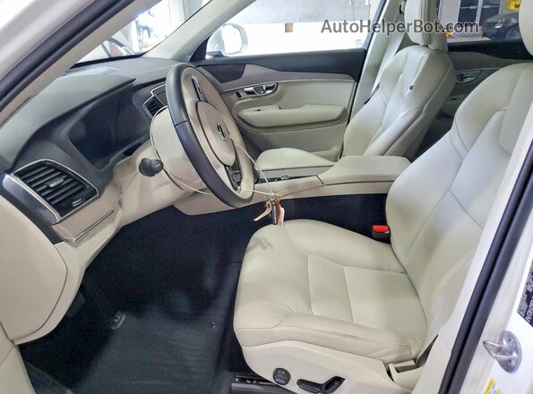 YV4062PE3R1252230 2024 VOLVO XC90 Белый Вид салона спереди