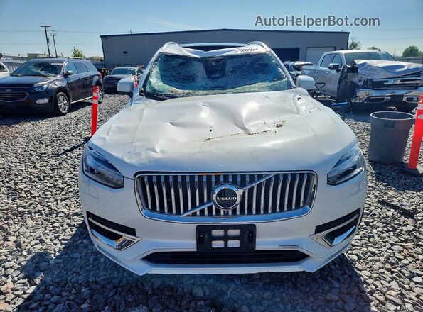 YV4062PE3S1290904 2025 VOLVO XC90 White Widok z przodu