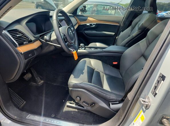 YV4062PE6R1258216 2024 VOLVO XC90 Silver Вид салону спереду