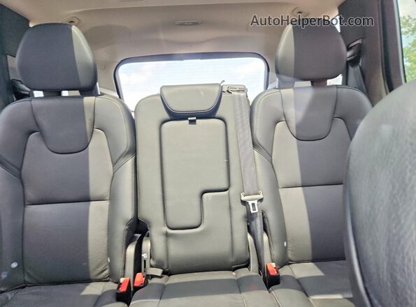 YV4062PE6R1258216 2024 VOLVO XC90 Silver Вид задніх сидінь