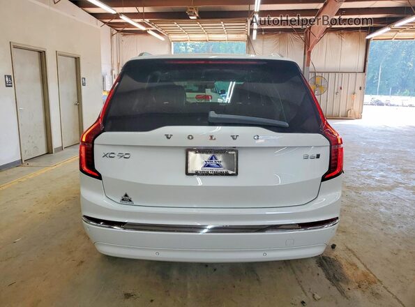 YV4062PF4T1486490 2026 VOLVO XC90 Белый Вид сзади