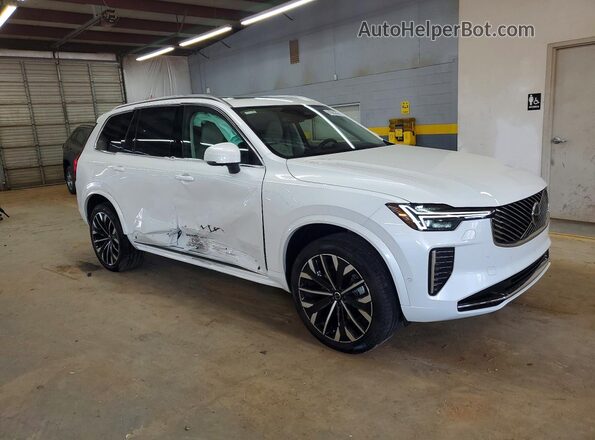 YV4062PF4T1486490 2026 VOLVO XC90 Белый Передняя правая четверть