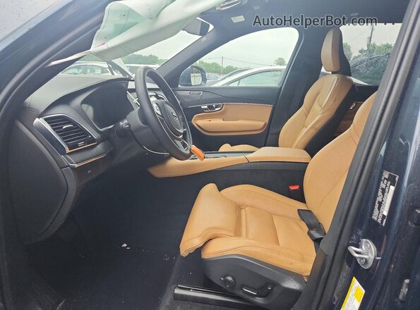 YV4062PF8R1256430 2024 VOLVO XC90 Blue Front interior view