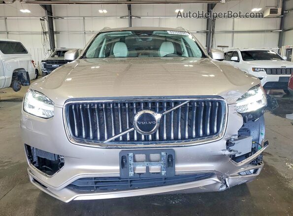 YV4062PV6P1939148 2023 VOLVO XC90 Кремовый Вид спереди