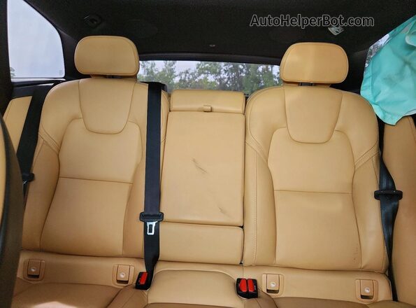 YV4062RL5N1052195 2022 VOLVO XC60 Белый Вид задних сидений